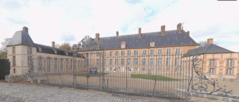 Le château des Mesnuls